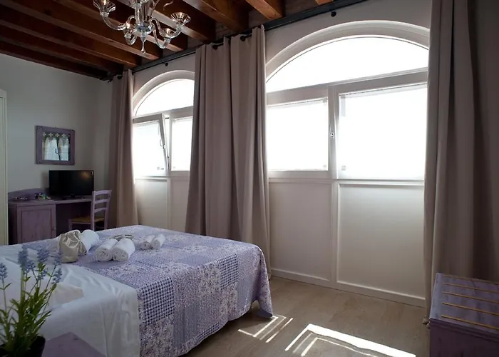 Couette-café Myosotis 4*