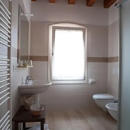 Myosotis Bed & Breakfast 3*